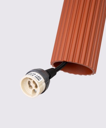 Pakabinamas šviestuvas KARBON 3L raudona ochra