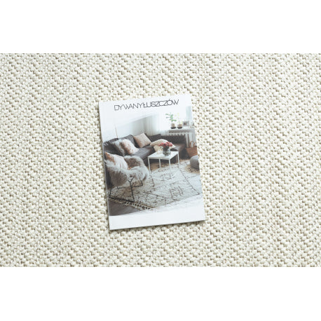 Kilimas NANO FJ86B Chevron, kilpinis, plokščias austas baltas