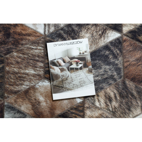Kilimas PATCHWORK 21715 rudas - Karvės oda, kratinys, Deimantai
