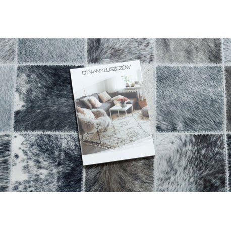Kilimas PATCHWORK 21716 pilka - Karvės oda, kratinys