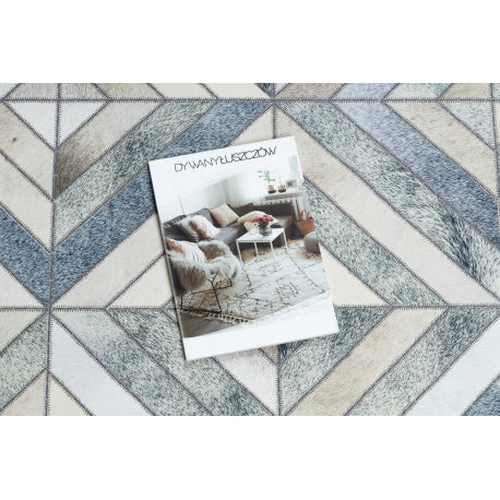 Kilimas PATCHWORK 21721 smėlio spalvos / pilka - Karvės oda, geometrinis